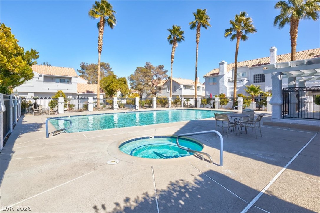 Photo 25 of 28, 5201 S Torrey Pines Drive #1244