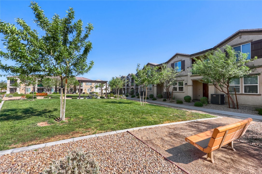 Photo 15 of 17, 523 Cattleya pl