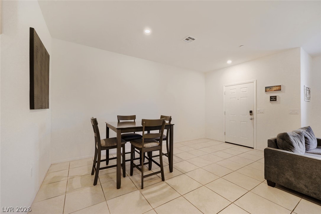 Photo 3 of 523 Cattleya pl