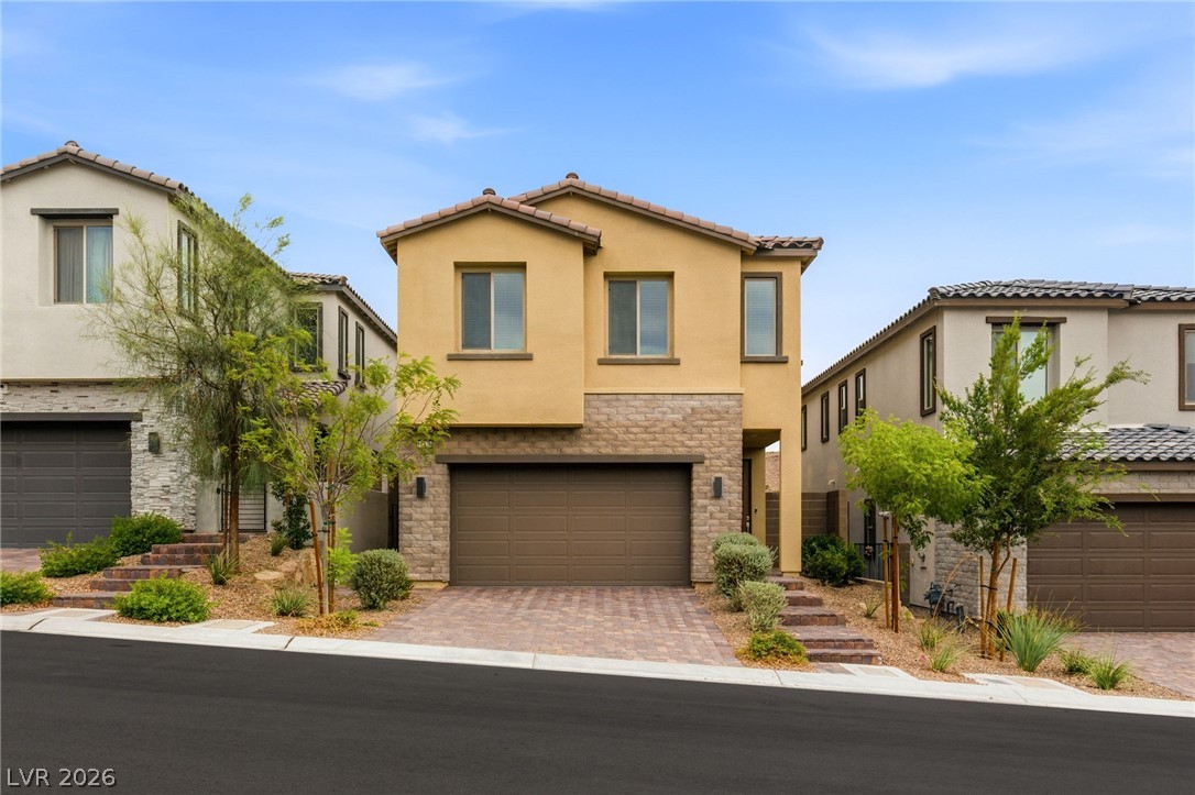Photo 2 of 11576 Desert Hollow Avenue