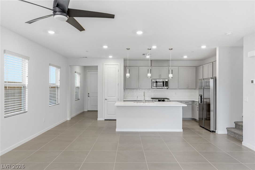 Photo 5 of 11576 Desert Hollow Avenue
