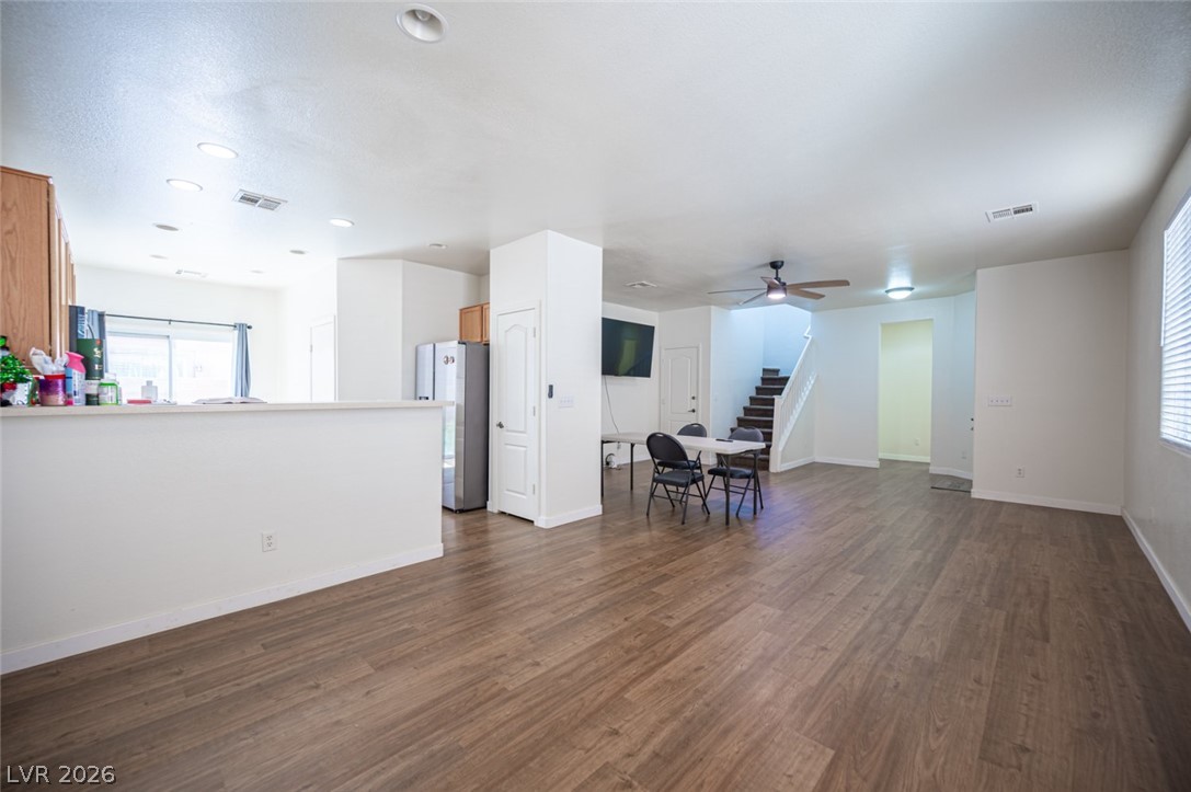 Photo 13 of 45, 9830 Hanover Grove Avenue