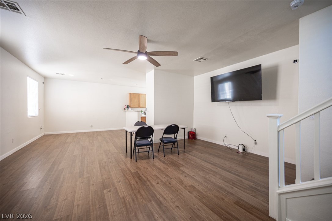 Photo 6 of 45, 9830 Hanover Grove Avenue