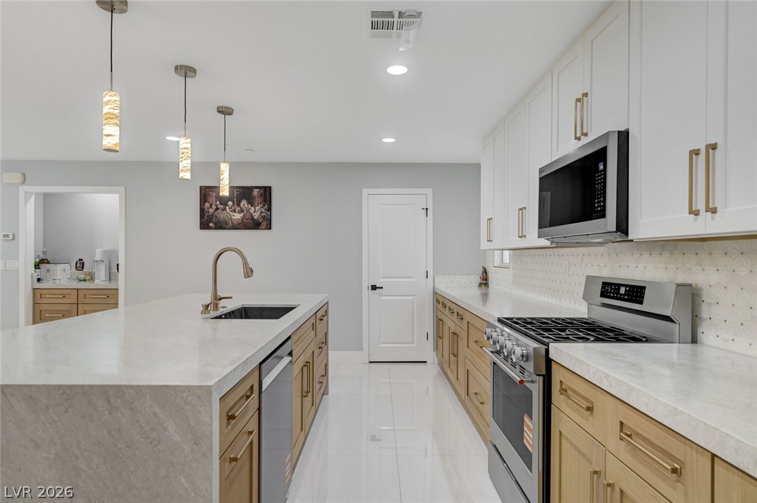 Photo 5 of 3212 Jevonda Avenue