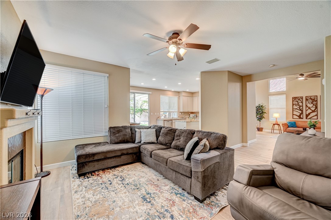 Photo 8 of 38, 4702 Grand Ridge Court