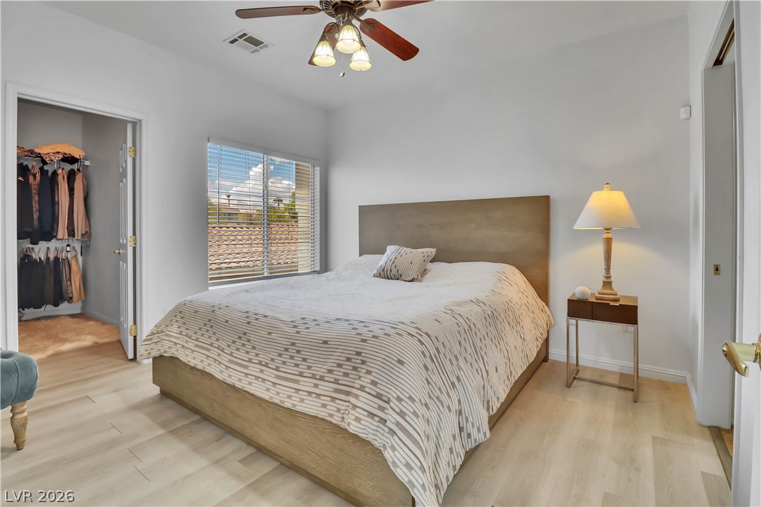Photo 15 of 29, 1401 Red Crest Lane #201
