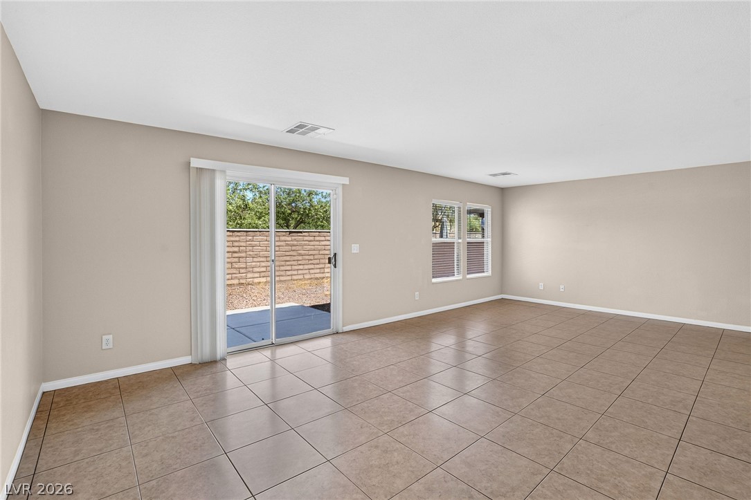 Photo 7 of 23, 9210 VALLEY RANCH Avenue