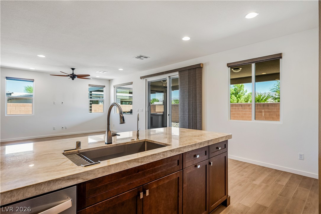 Photo 4 of 4681 SE Clifftop Drive
