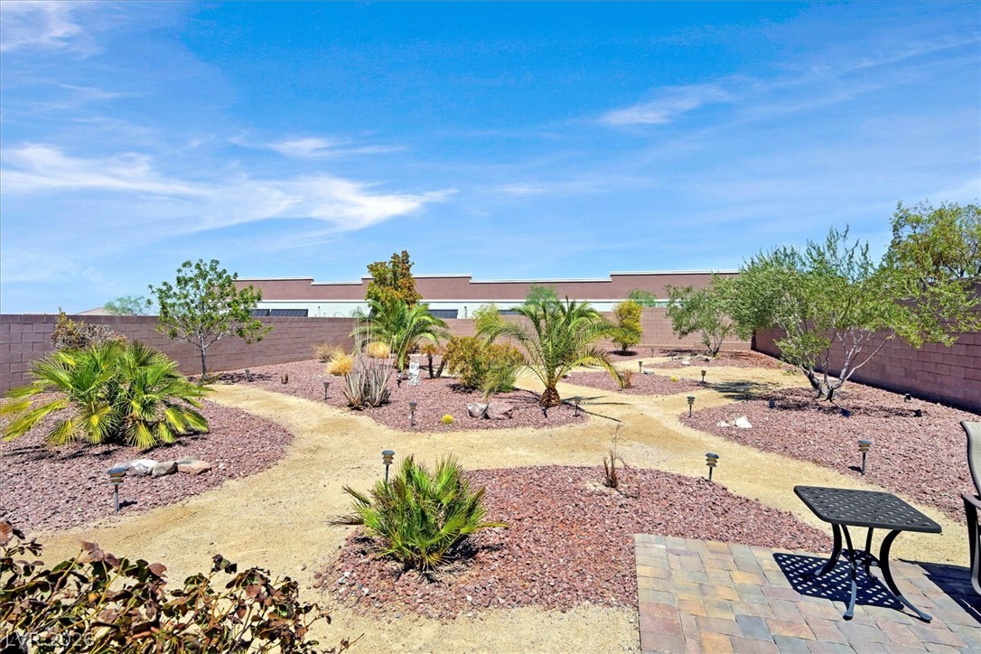 Photo 34 of 44, 1659 Flores Lane