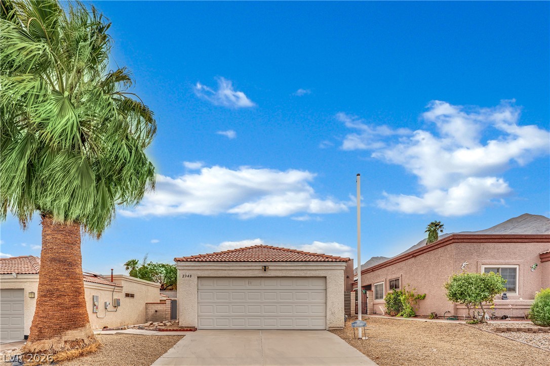 2348 Beaver Bay Court, Las Vegas 89156