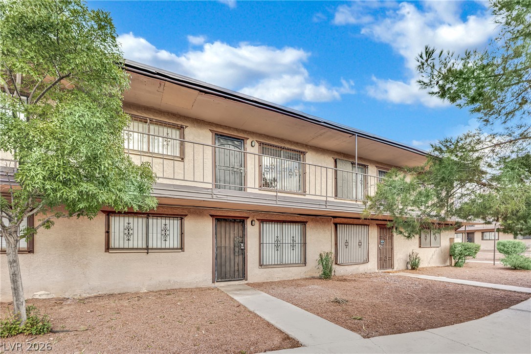 Photo 3 of 625 S Royal Crest Circle #11