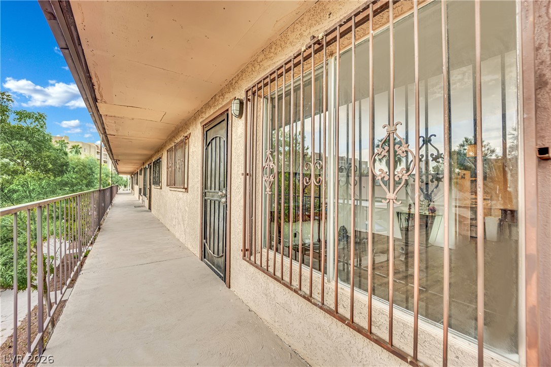 Photo 4 of 625 S Royal Crest Circle #11