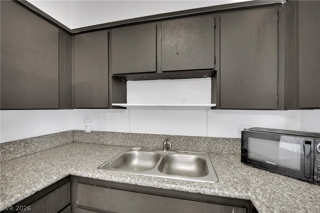 Photo 17 of 22, 625 S Royal Crest Circle #11