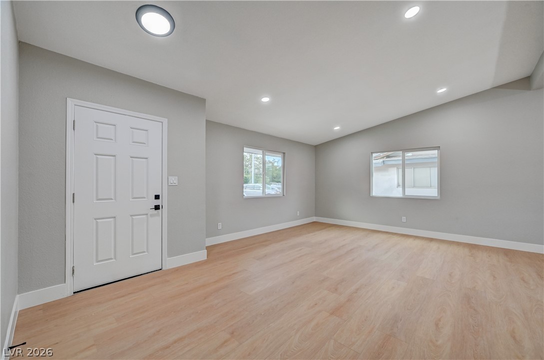 Photo 8 of 54, 4409 Saint Andrews Circle