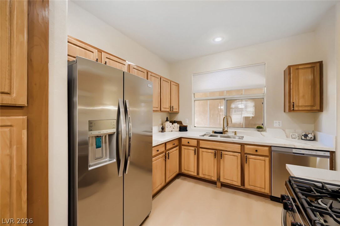 Photo 13 of 57, 3555 Meridale Drive #2160