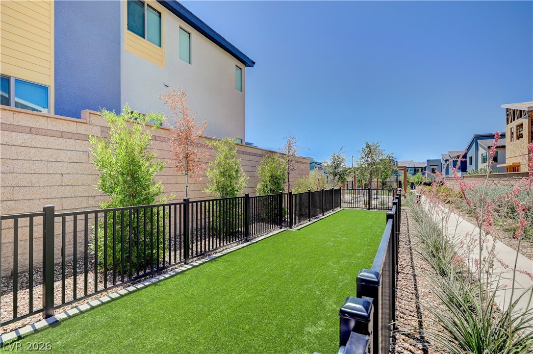 Photo 20 of 35, 2540 Catallo Street