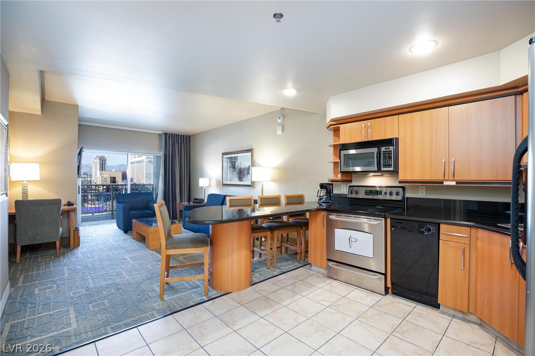Photo 3 of 211 E Flamingo Road #1003