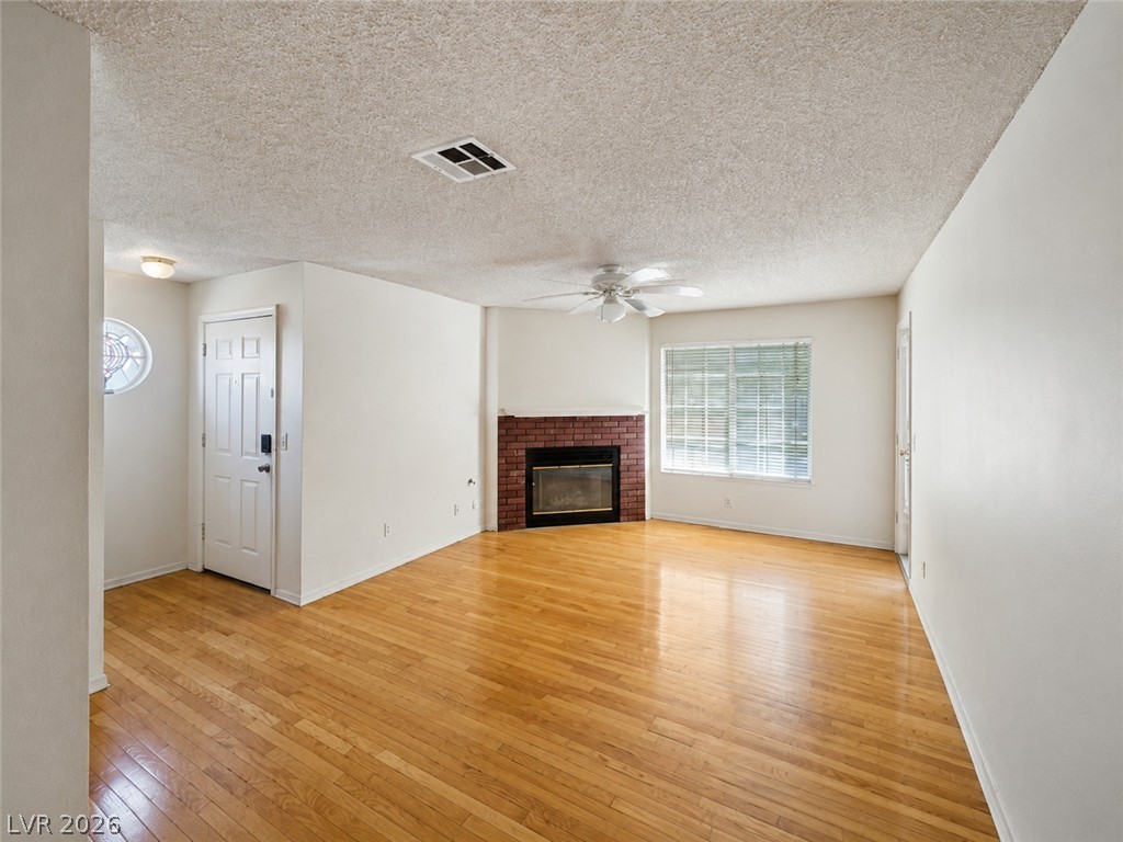 Photo 4 of 1375 E Hacienda Avenue #218