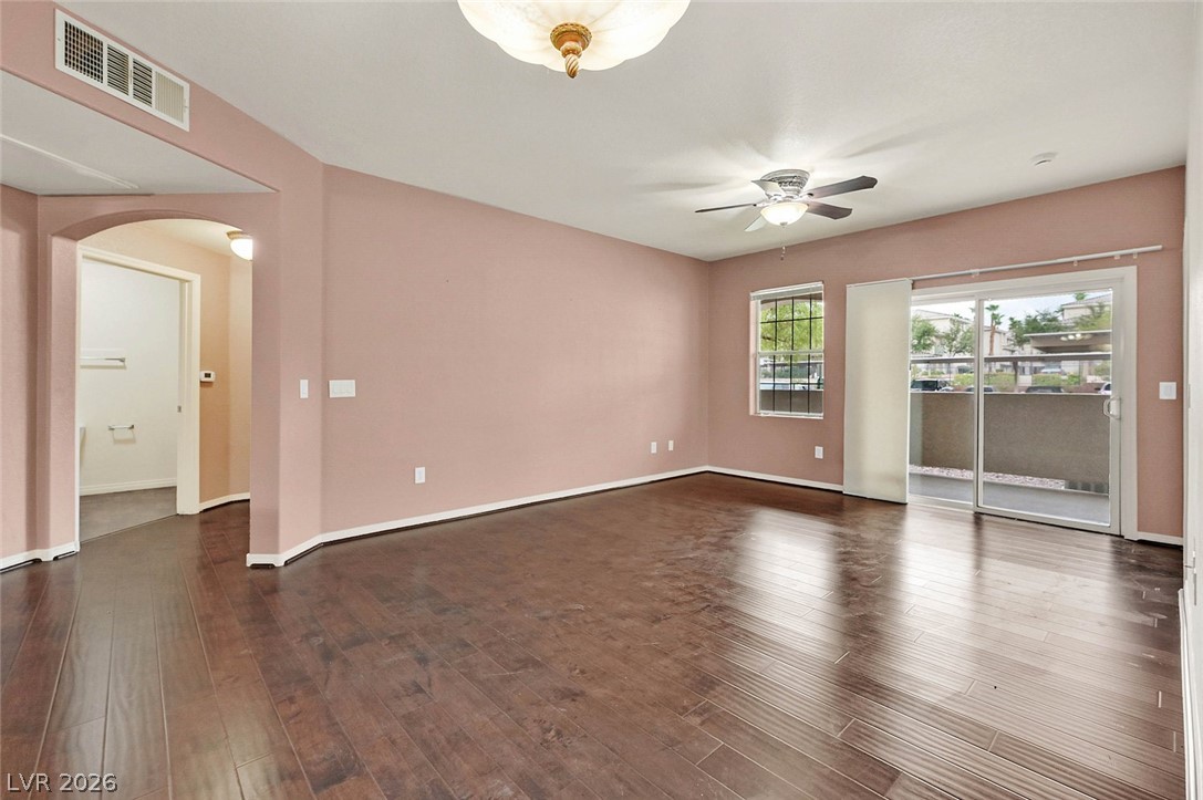 Photo 9 of 28, 8777 W Maule Avenue #1098