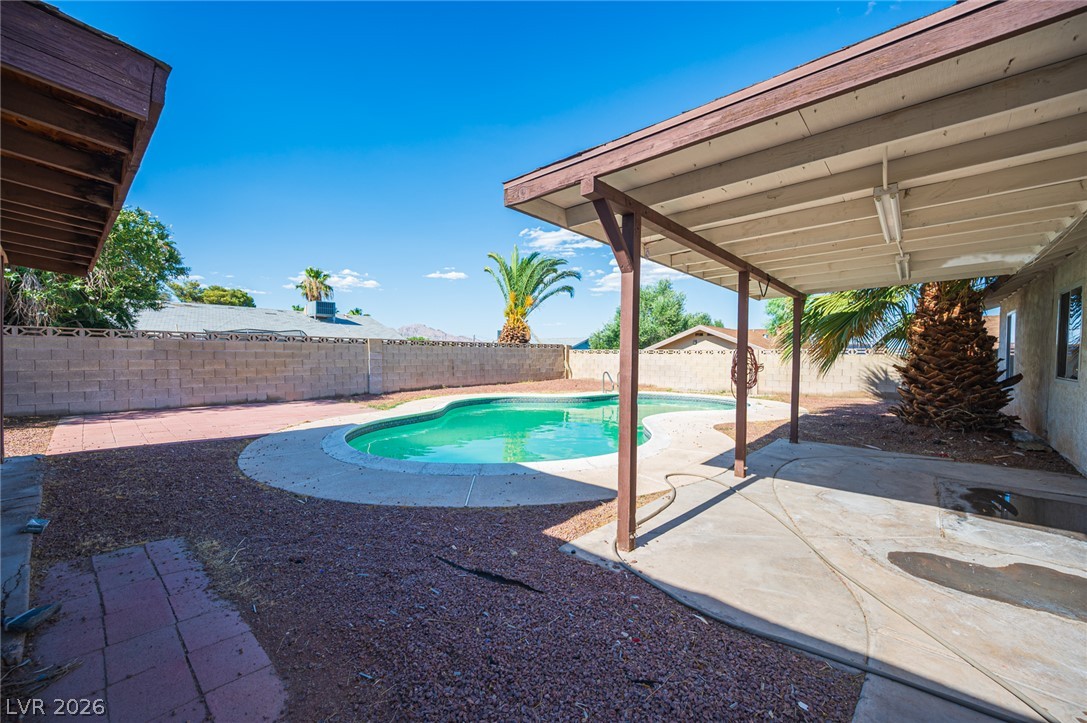 Photo 7 of 32, 5142 Tahnee Drive