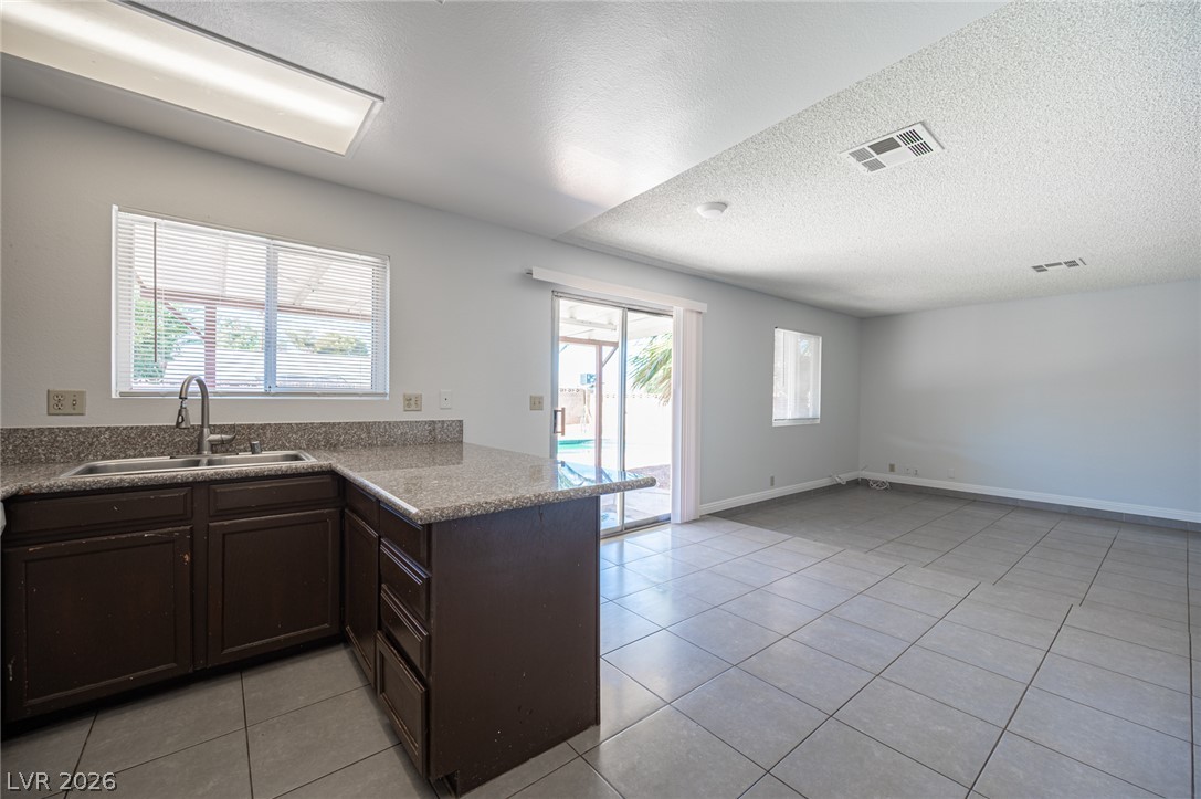 Photo 19 of 32, 5142 Tahnee Drive