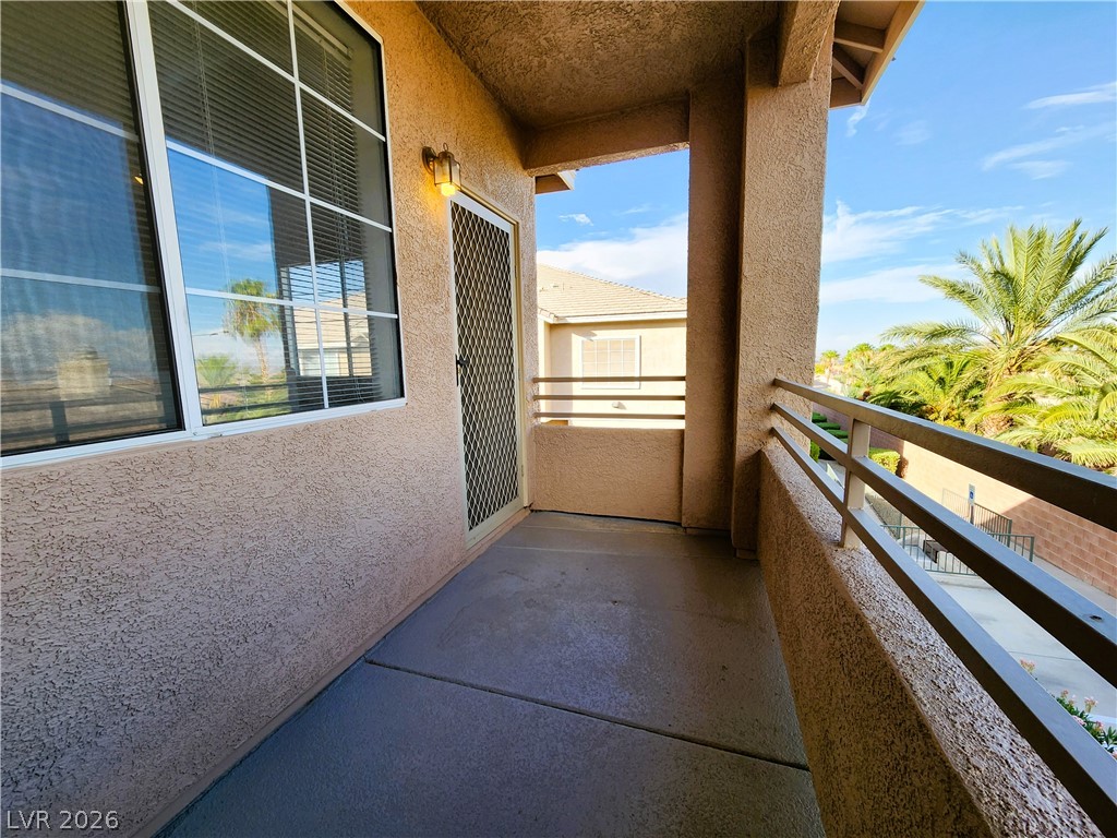 Photo 8 of 27, 9901 Trailwood Drive #2158