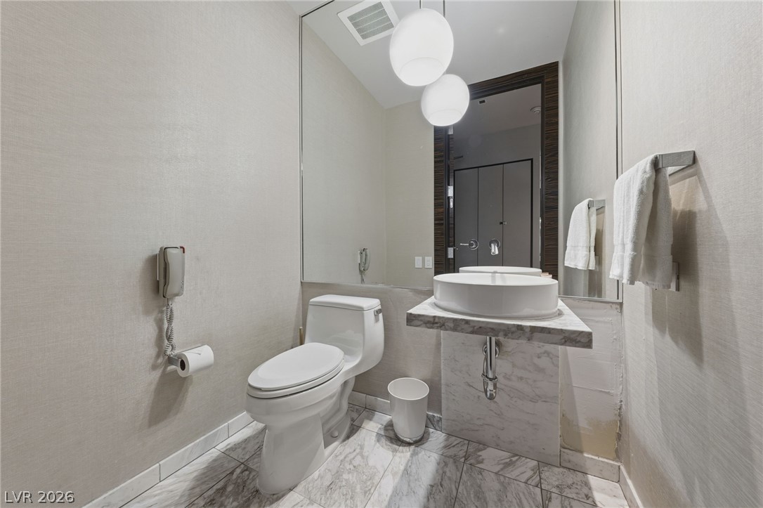 Photo 25 of 32, 4381 W Flamingo Road #58301