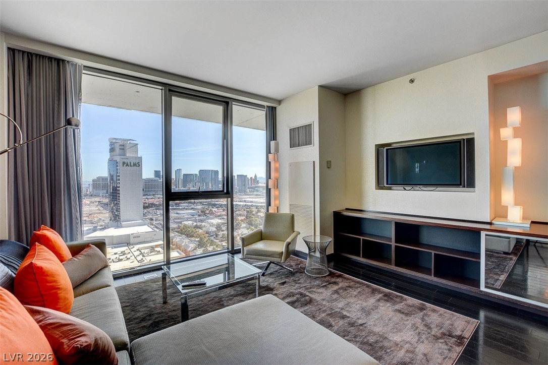 Photo 5 of 4381 W Flamingo Road #2106