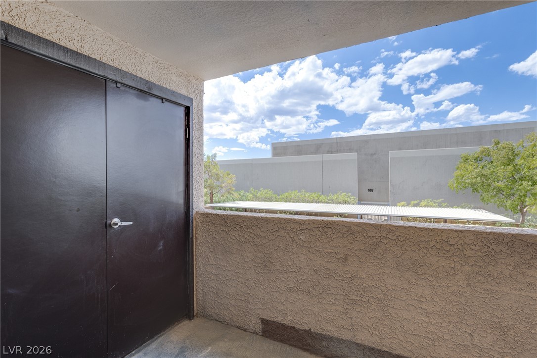 Photo 20 of 28, 2451 N Rainbow Boulevard #2065