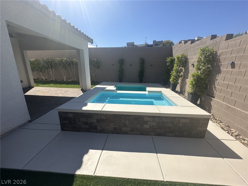 Photo 10 of 40, 797 Marifield Court