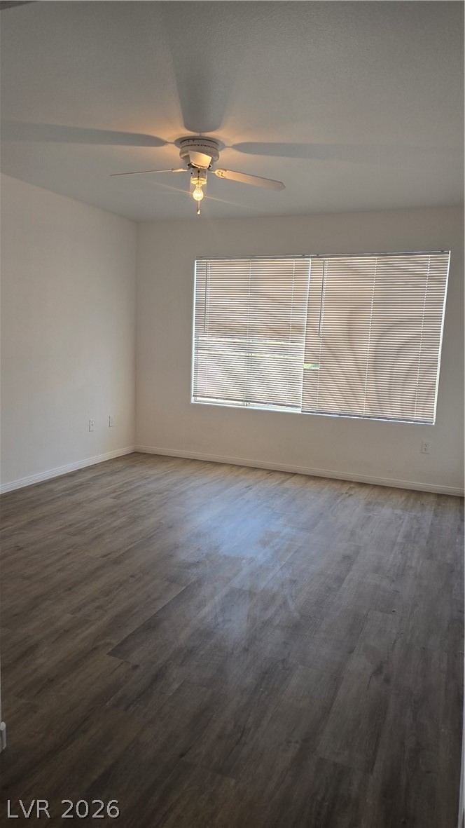 Photo 12 of 35, 3425 E Russell Road #265