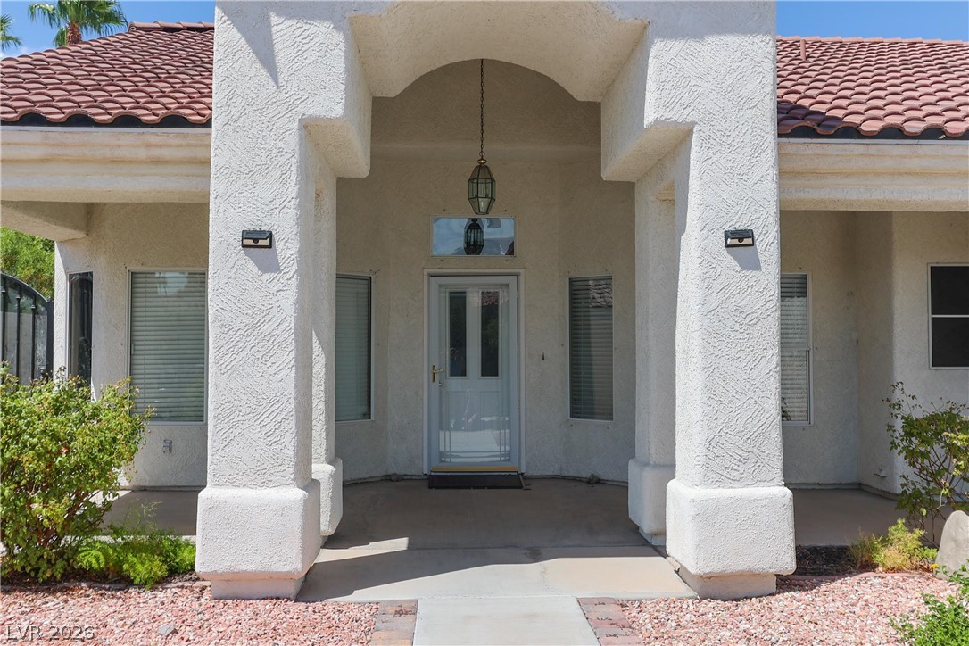 Photo 9 of 44, 796 Capri Drive