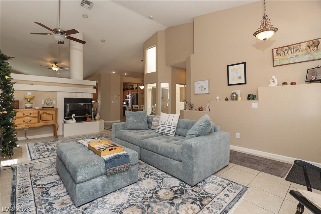 Photo 15 of 44, 796 Capri Drive