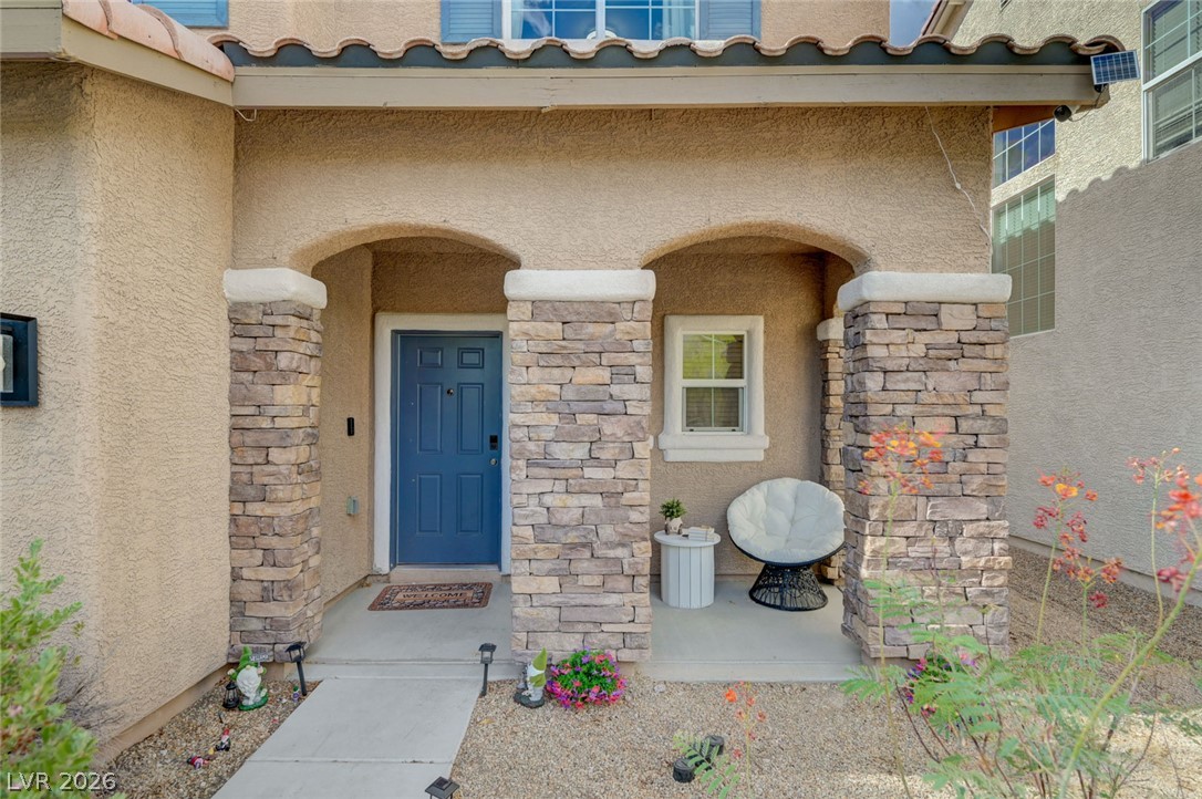 Photo 4 of 8700 Gateway Glen Drive