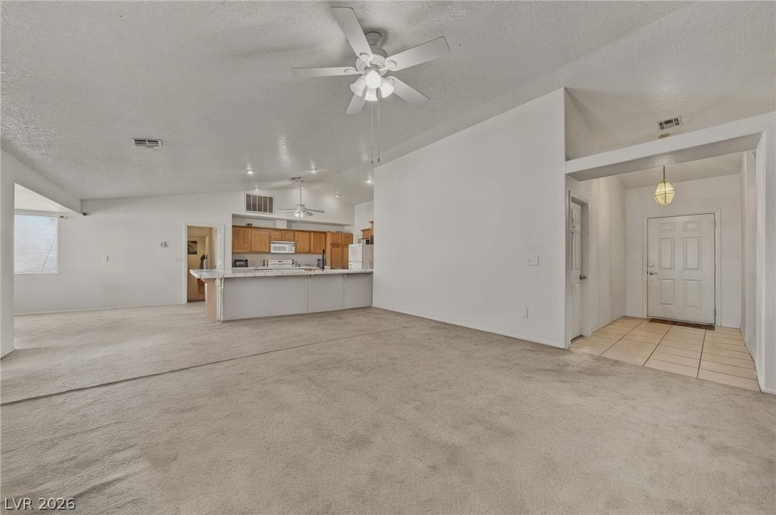 Photo 15 of 40, 3080 E Cactus Street
