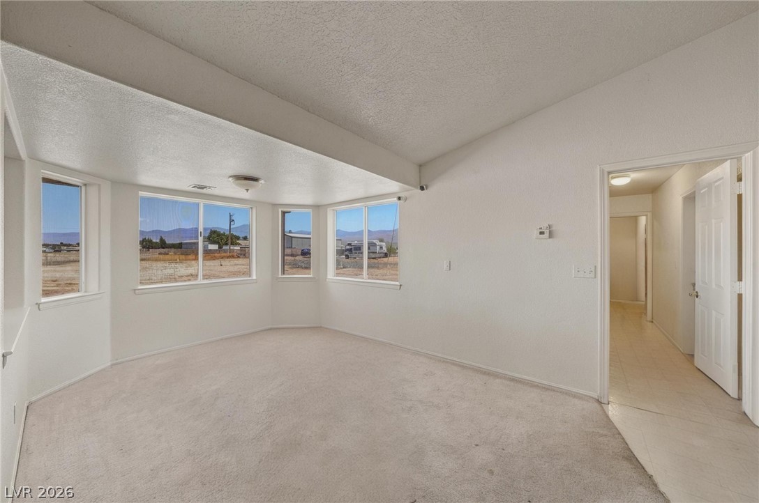 Photo 12 of 40, 3080 E Cactus Street