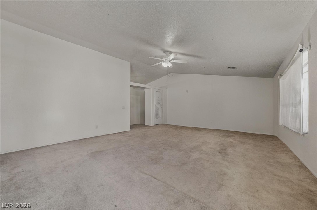 Photo 17 of 40, 3080 E Cactus Street