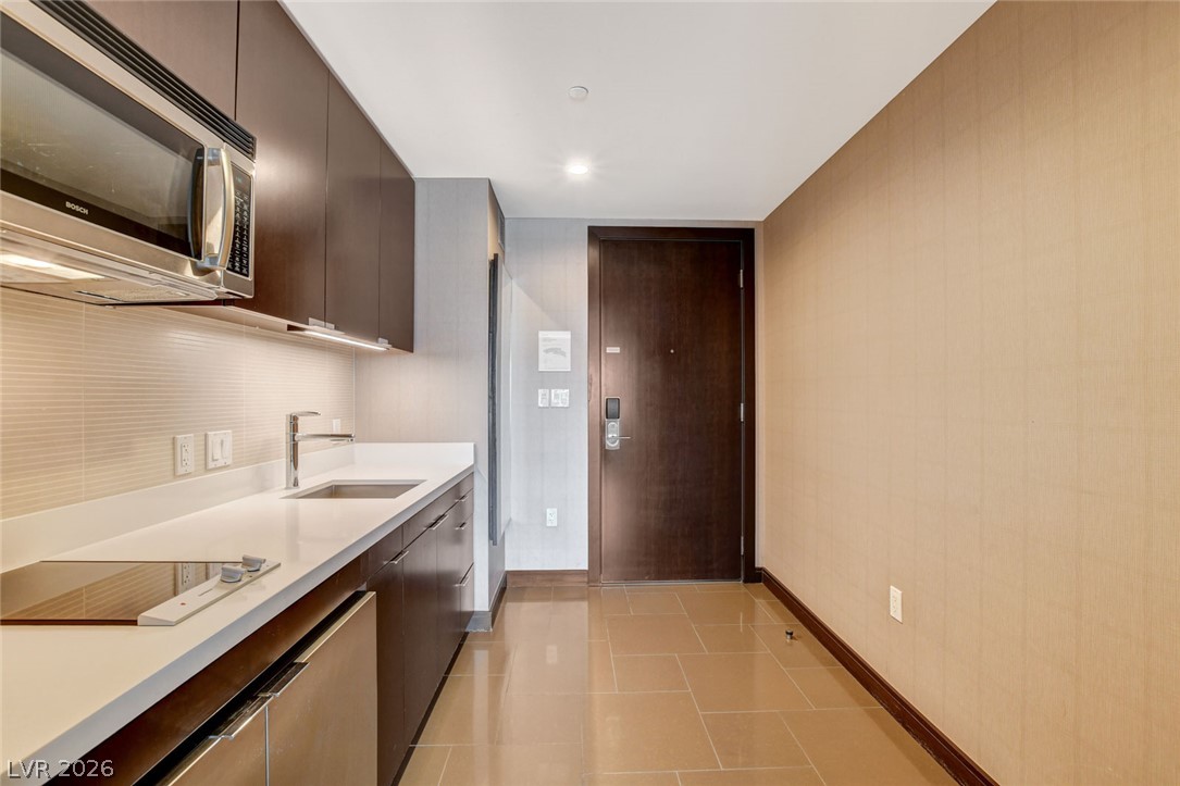 Photo 6 of 44, 2600 W Harmon Avenue #33015