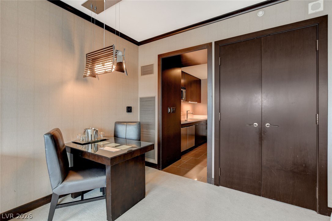 Photo 10 of 44, 2600 W Harmon Avenue #33015