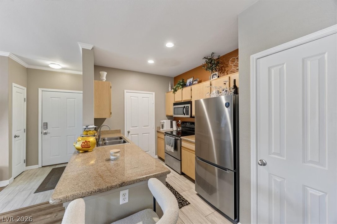 Photo 17 of 37, 2900 Sunridge Heights Parkway #625