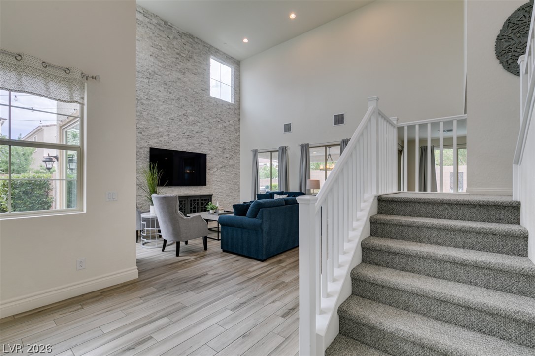 Photo 9 of 89, 3033 Villanelle Avenue