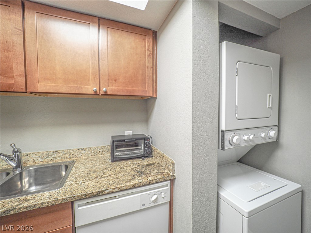 Photo 37 of 99, 4200 S Valley View #1085
