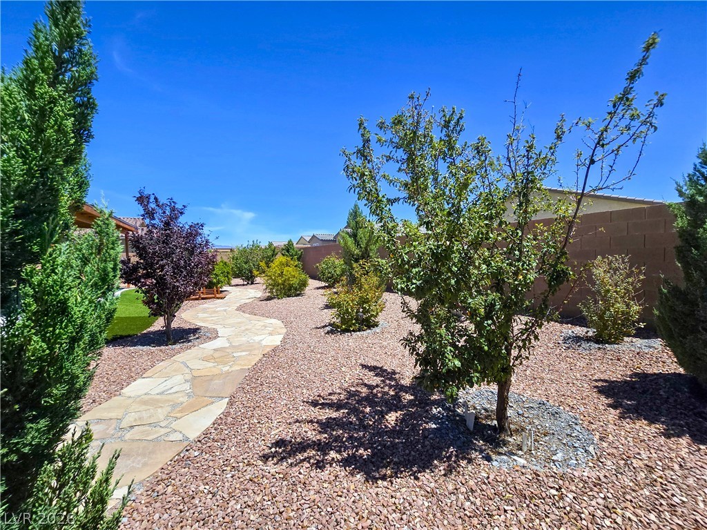 Photo 40 of 47, 3543 E Malheur Avenue