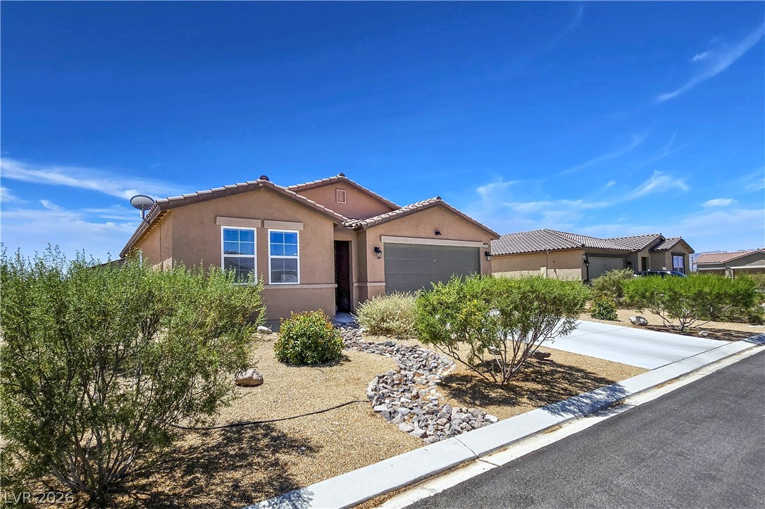 Photo 6 of 47, 3543 E Malheur Avenue