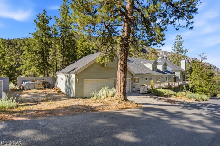 Photo 2 of 3910 White Fir Way