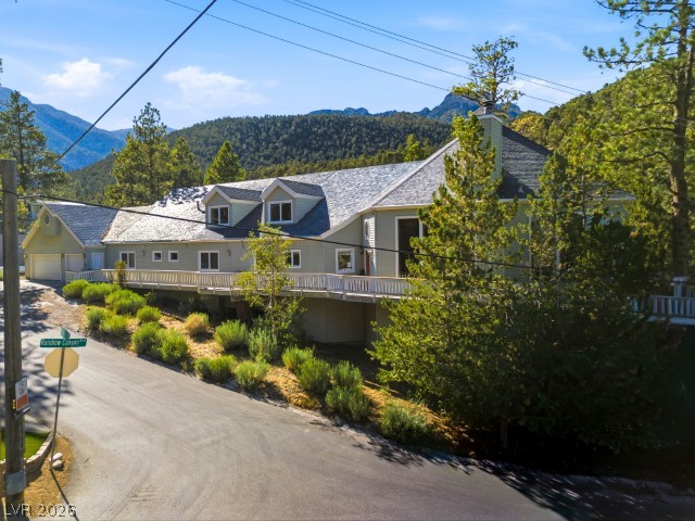 Photo 4 of 3910 White Fir Way