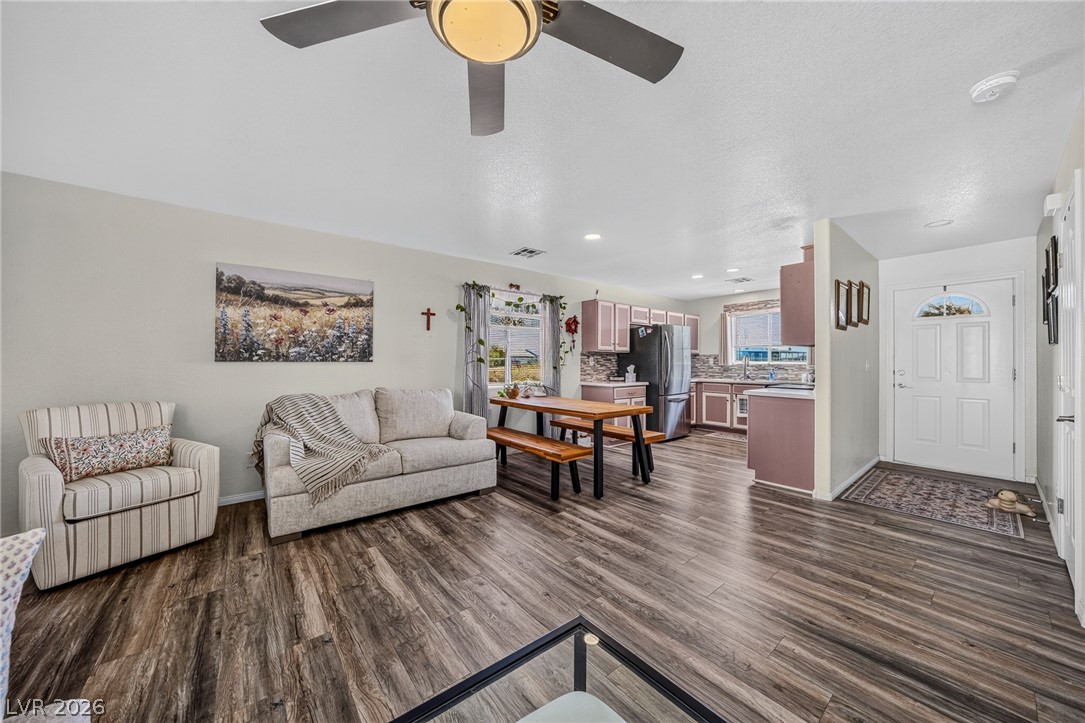 Photo 8 of 41, 2970 Rio Rico Drive