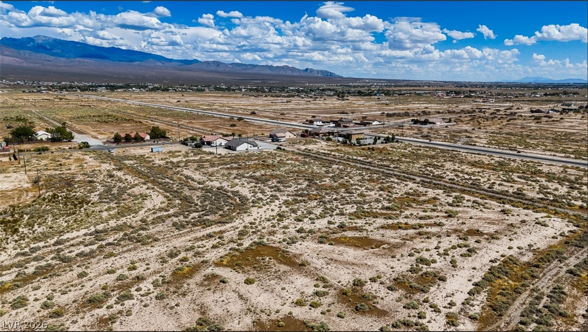 Photo 7 of 10, 1541 W Cobalt Lane