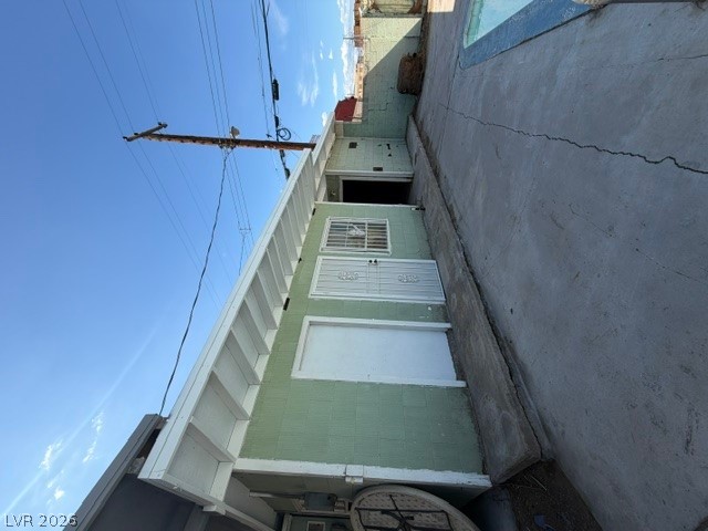 Photo 5 of 1929 Ballard Drive