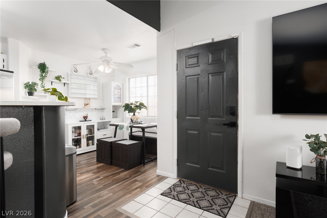 Photo 8 of 18, 1881 W Alexander Road #2066